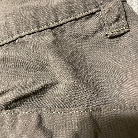 Mountain Hardwear Outdoor Adventure Nylon Shorts 2 - Picture 7 of 10